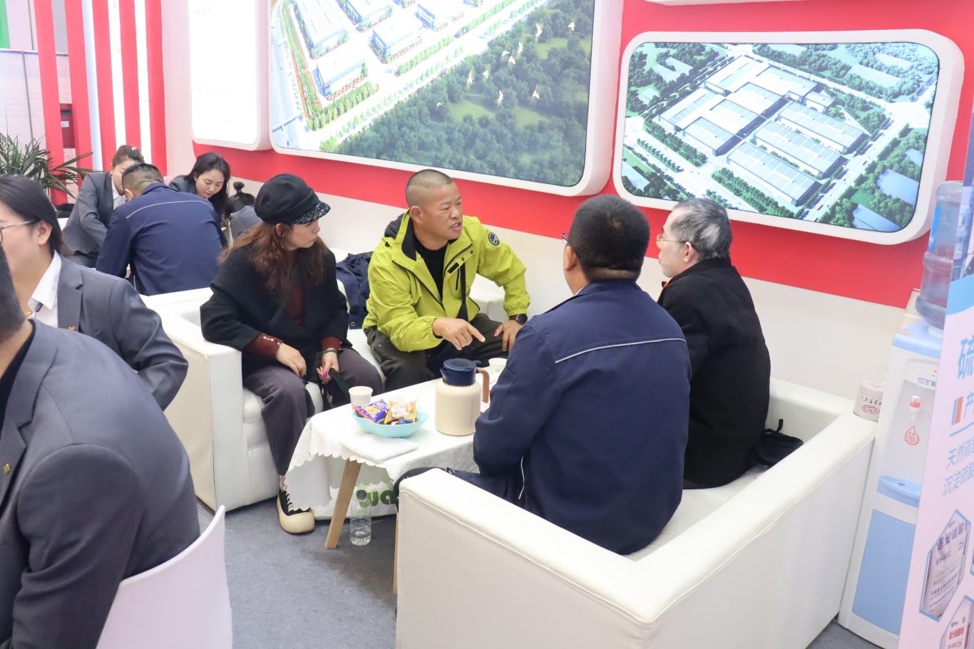 盛会收官,合作启新 | 颍川新材料2025中国国际涂料展圆满落幕(图24) 盛会收官,合作启新 | 颍川新材料2025中国国际涂料展圆满落幕(图24)